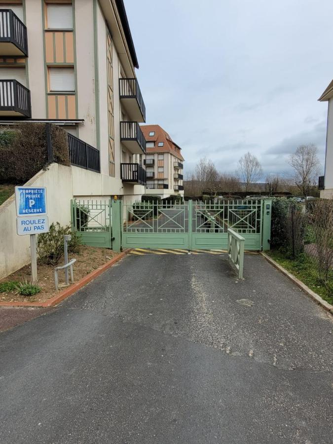 "Mon Evidence!" Magnifique Appartement Vue Mer Et Acces Direct A La Plage Villers-sur-Mer Exteriör bild