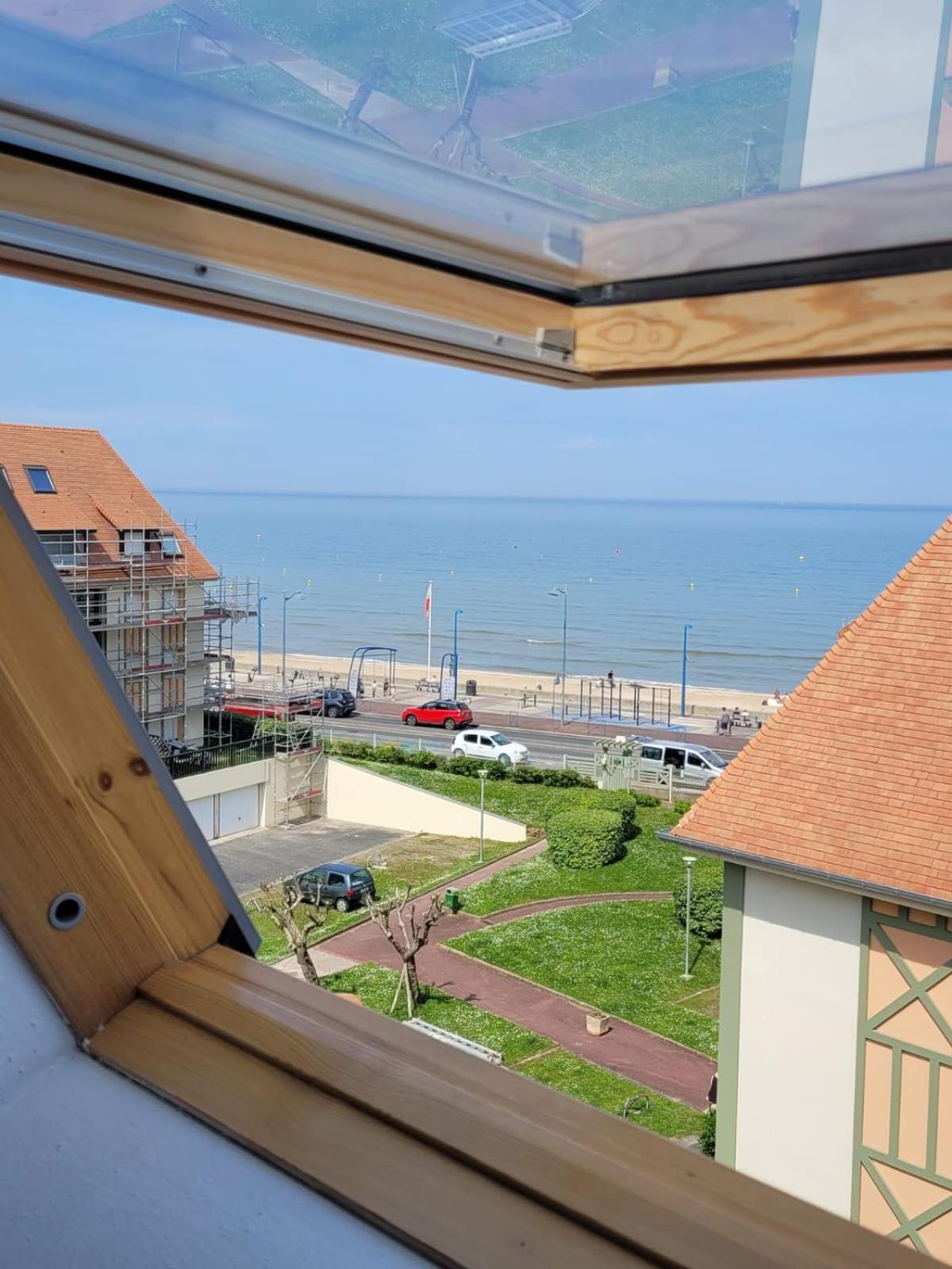 "Mon Evidence!" Magnifique Appartement Vue Mer Et Acces Direct A La Plage Villers-sur-Mer Exteriör bild